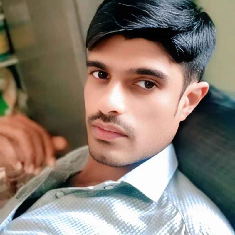 MR_HOT_BOYY