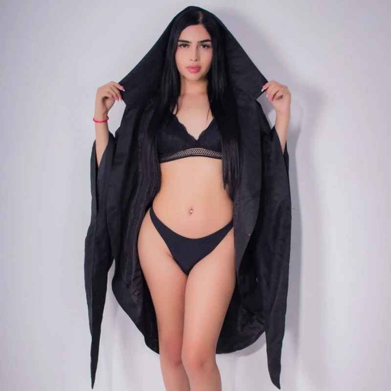 NahomiDeluxe