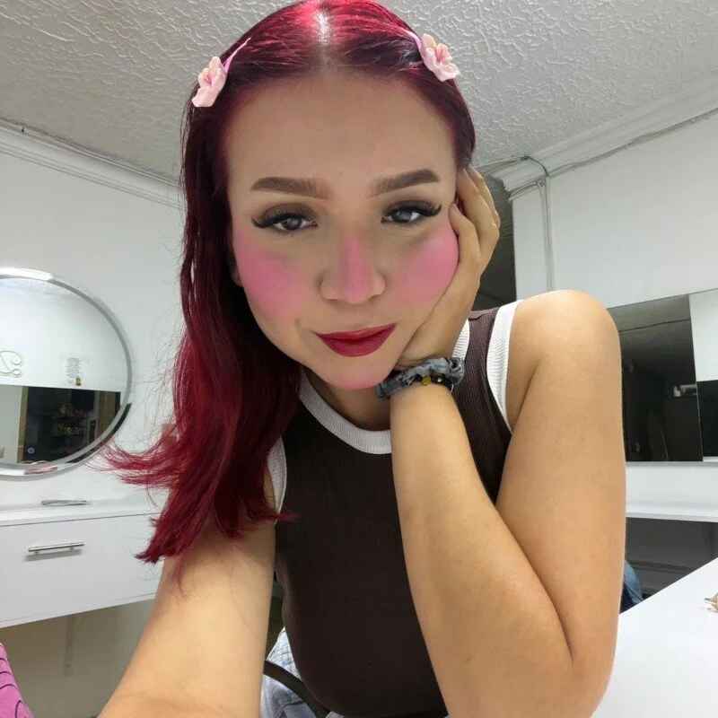 Mia_Juicyberry
