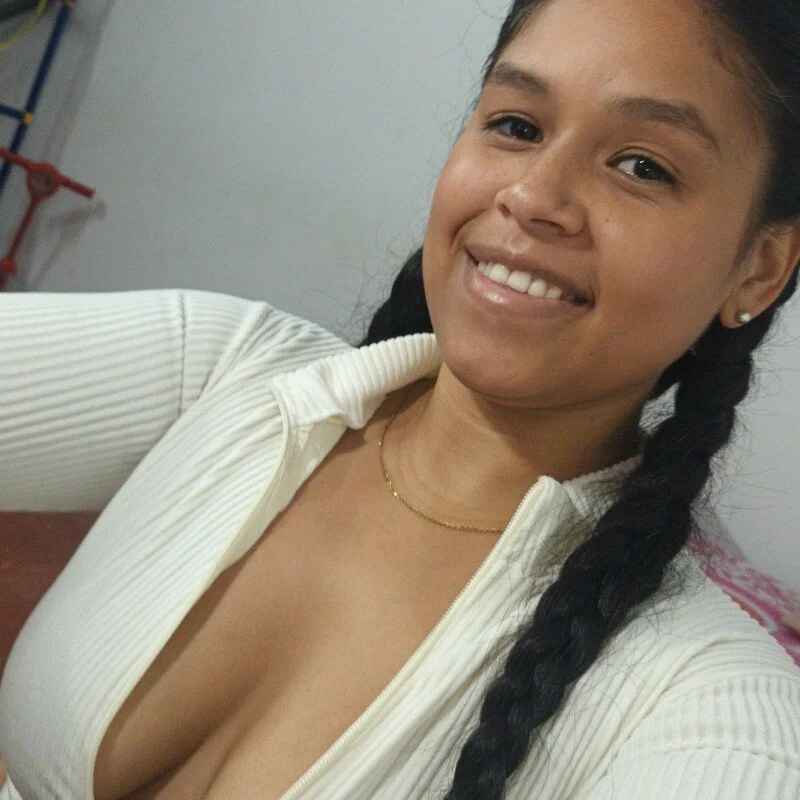 Hazel_donna