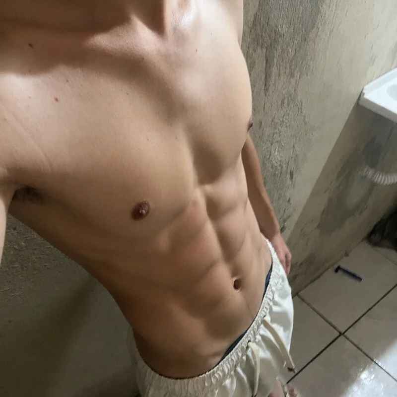 juliow7714