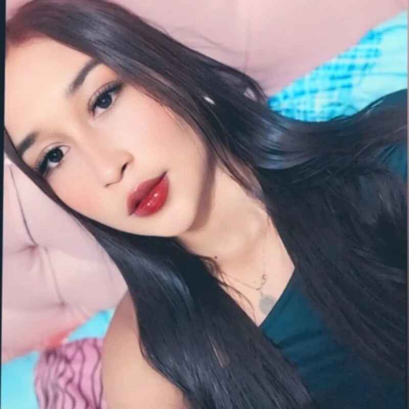 Nayeli_Voss