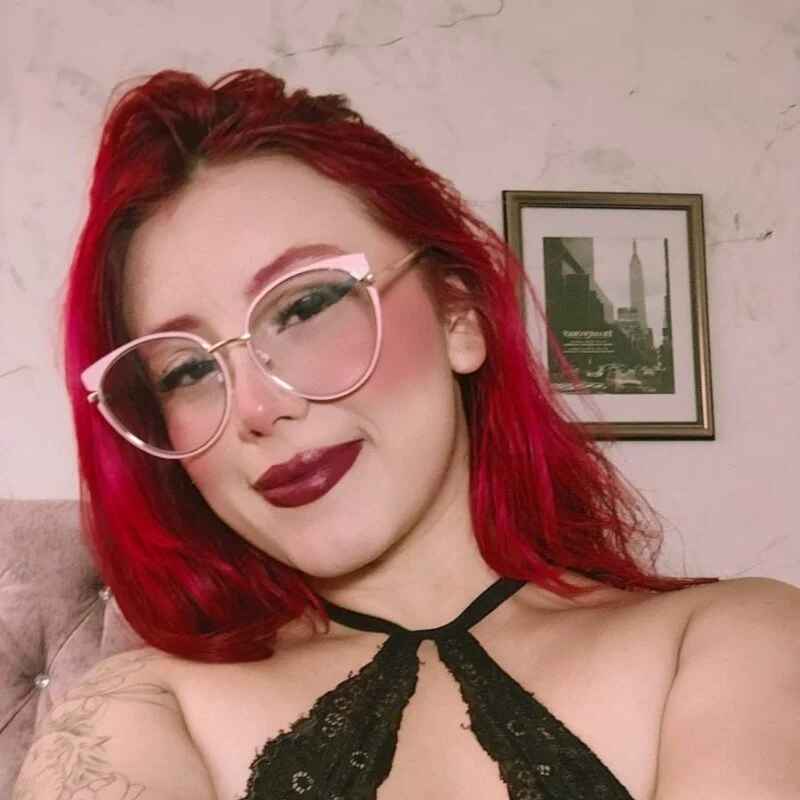 MaddyMills_