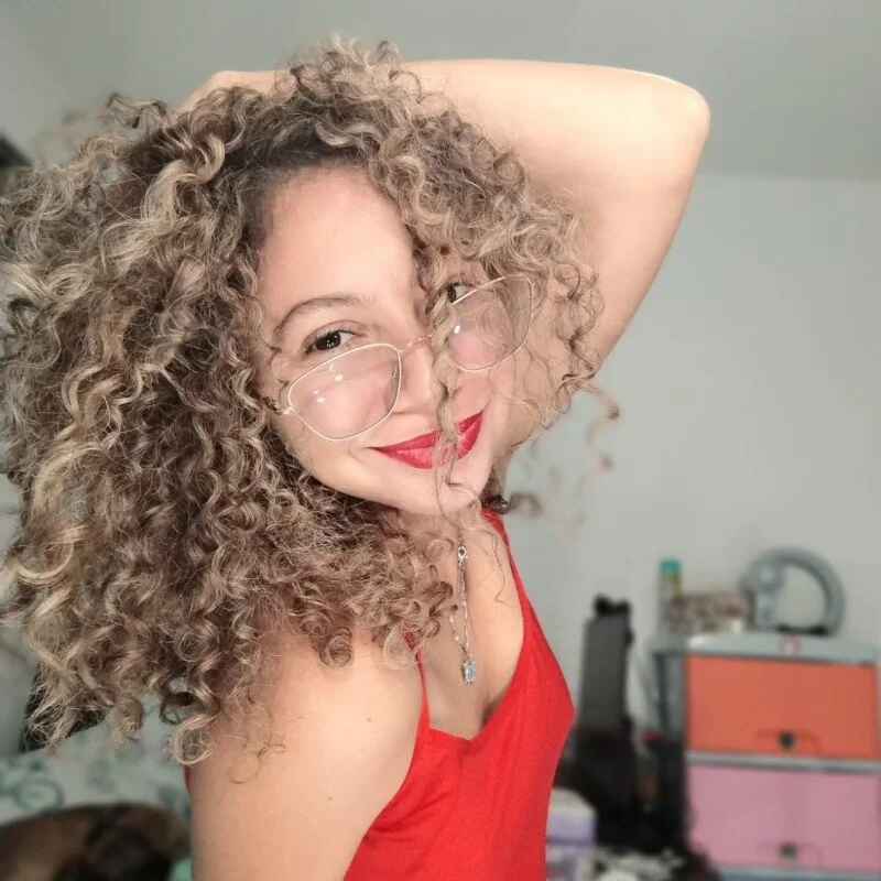 Aisha-curly