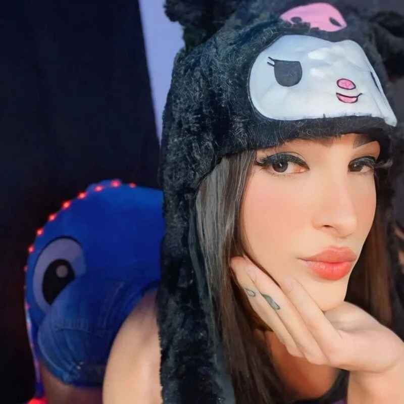 Ariana_doll01