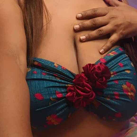 Desi_Maya69