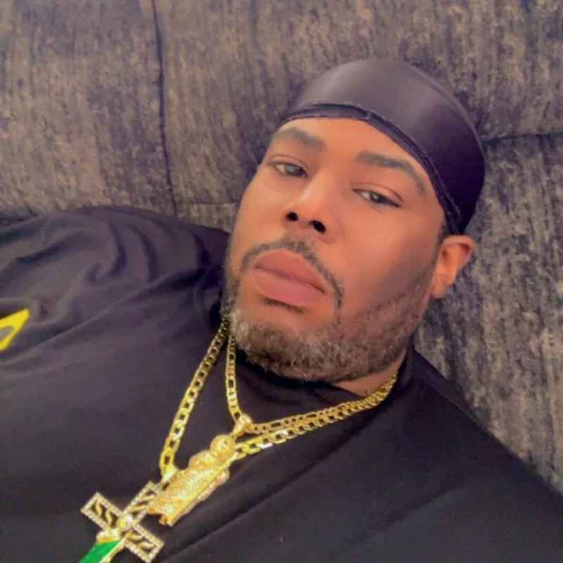 TjBigAndHandsome