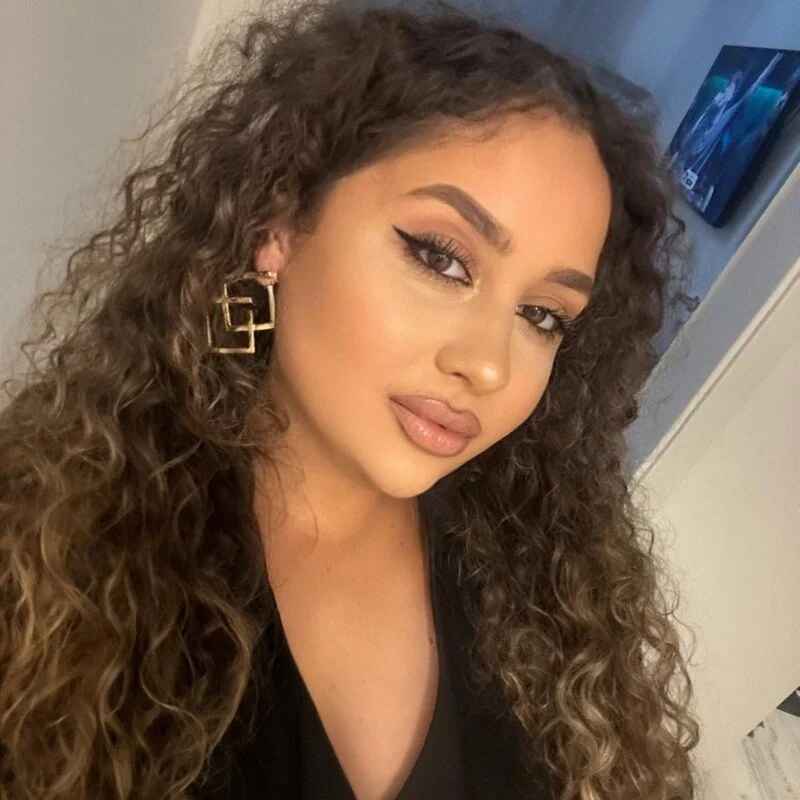 CurlyMaddie