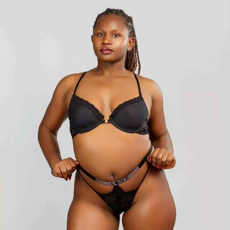 EbonySylvia_