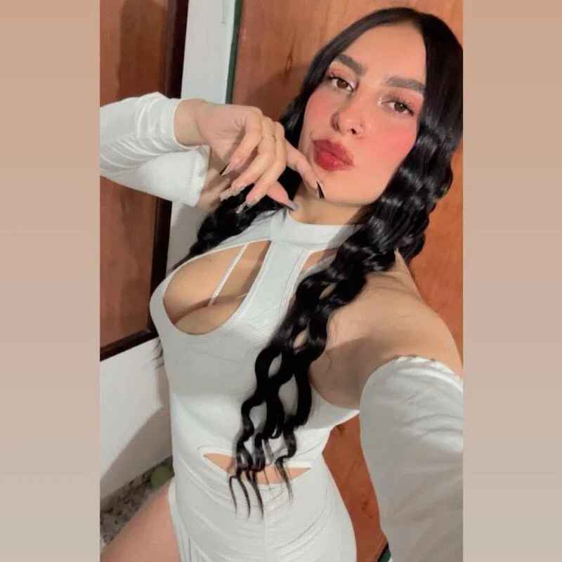 mia_desire_a