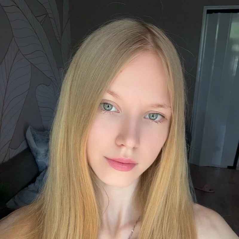 Cutieblondegirl