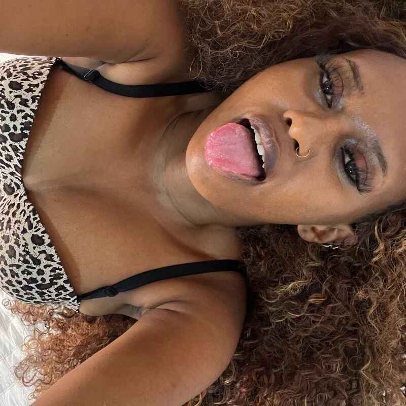 Ravishing_Rubi
