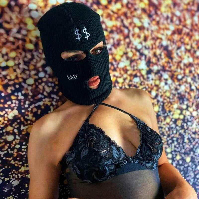 MaskedSeductress