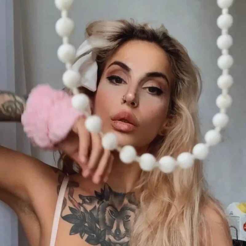 red_foxy_girl