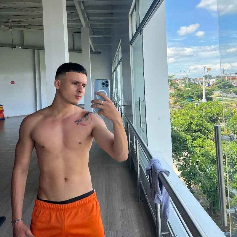 Andrew_lovely18