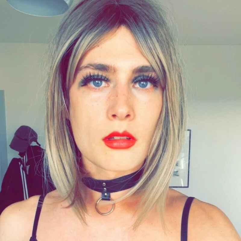 swiss_sissy_sandy