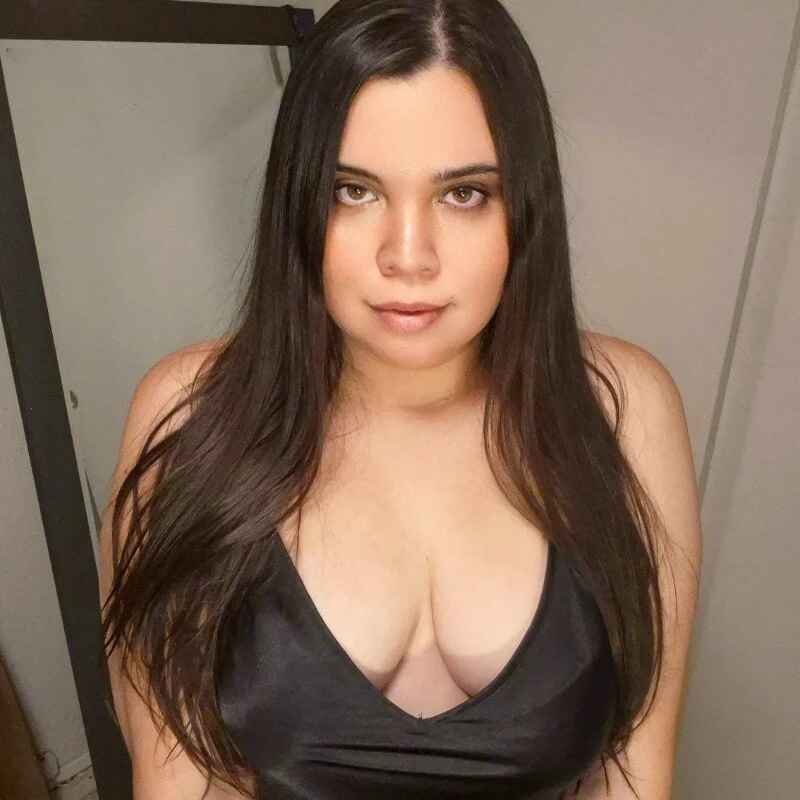 AlessaLoveX