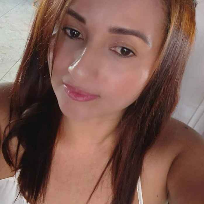 adela_nova