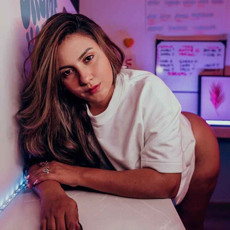Natasha_Brm