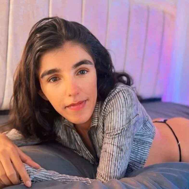 Valentina_slim