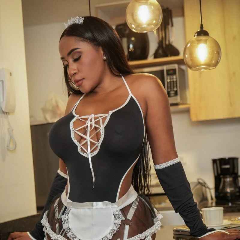 hornyhousekeeper_