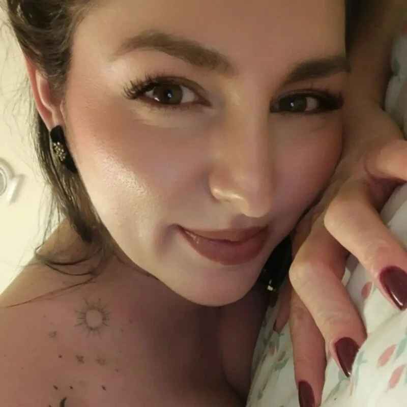 AmouraVelvet