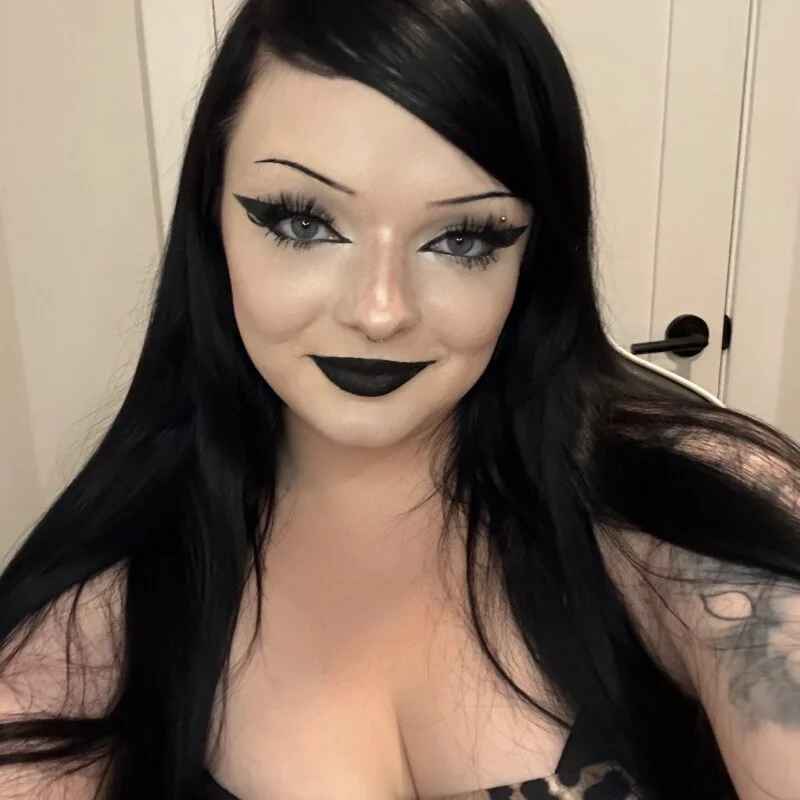 angelinpinkxo