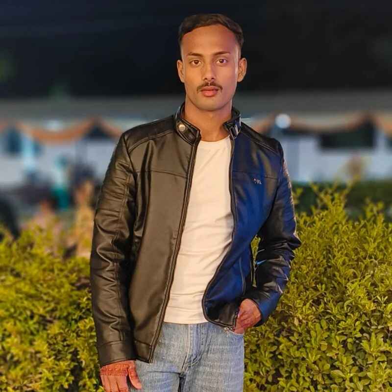 Mayaksh01