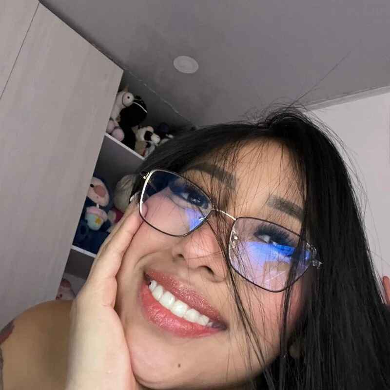 Bella_hart