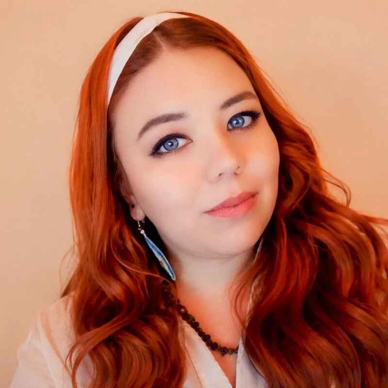 Scarlet_Royale