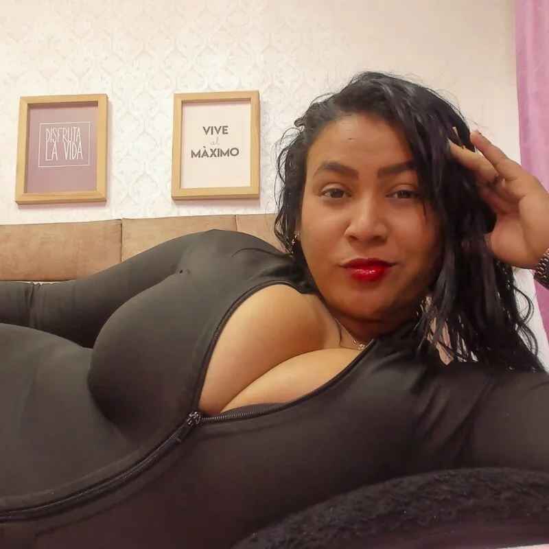 _pamela_ebonny