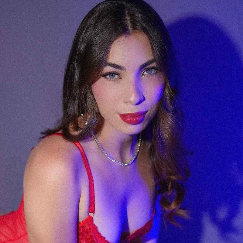 Mia_Parissi