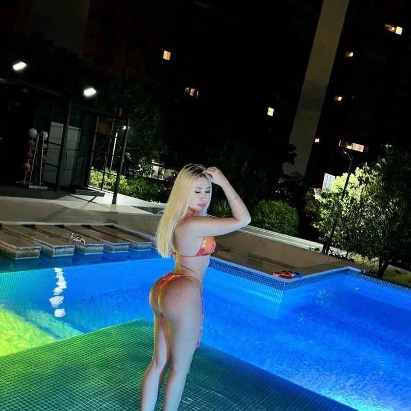 Emii_Sweet