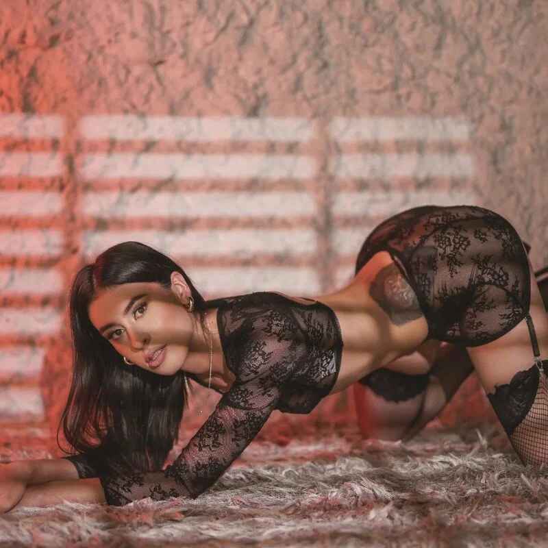 karlaa_james