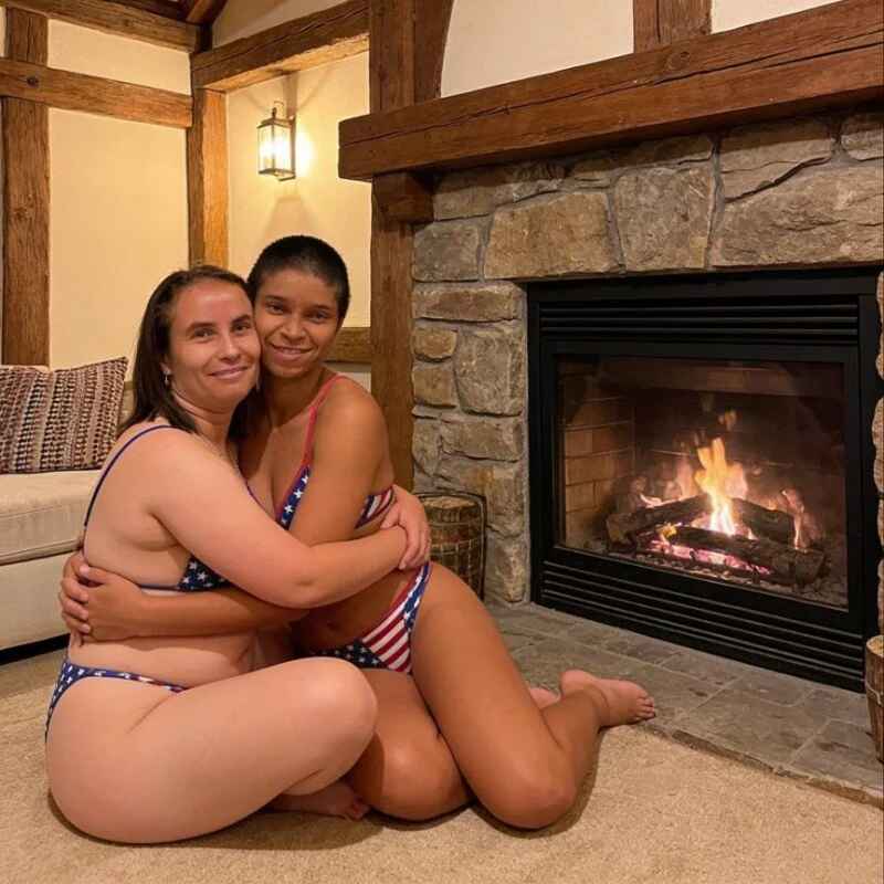 Natasha_and_zoe_