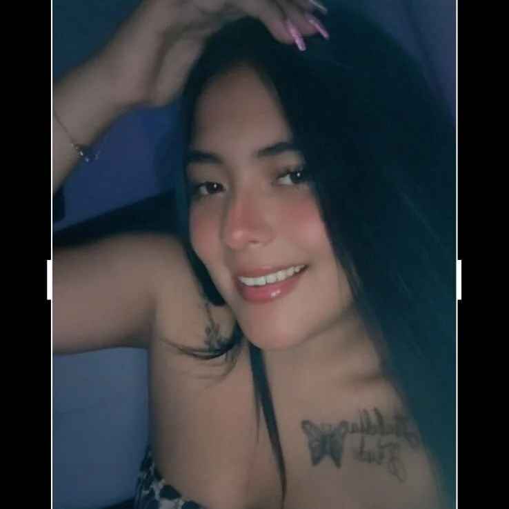 Agathaa_bella