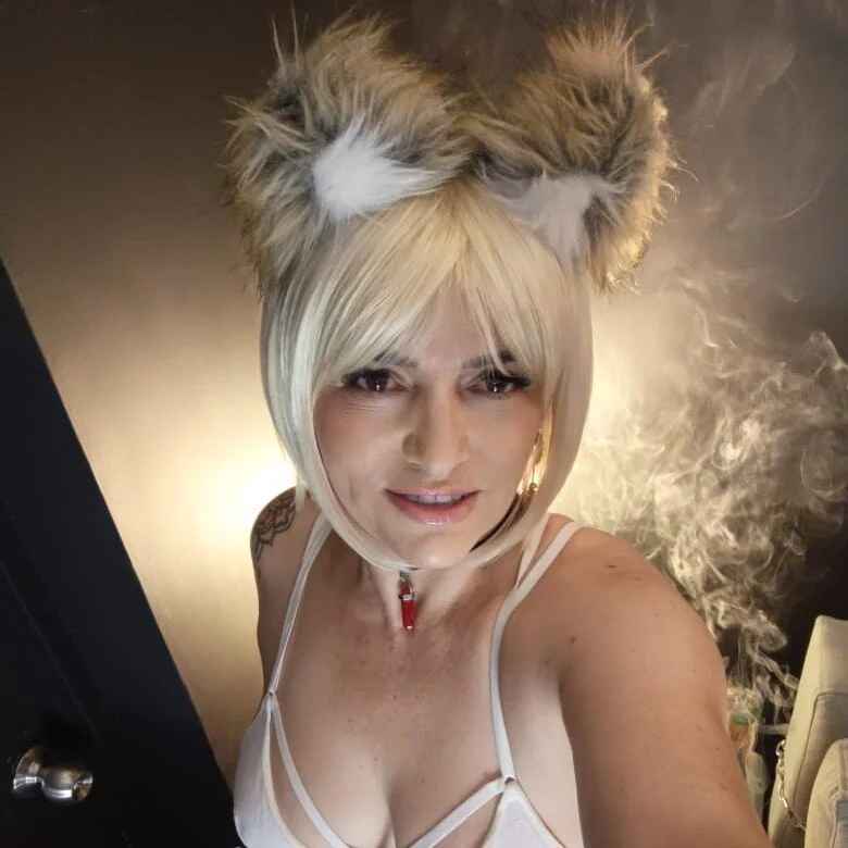 Skay_Hot