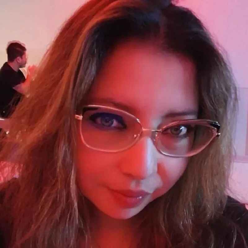 Elizabeeth_Kiss