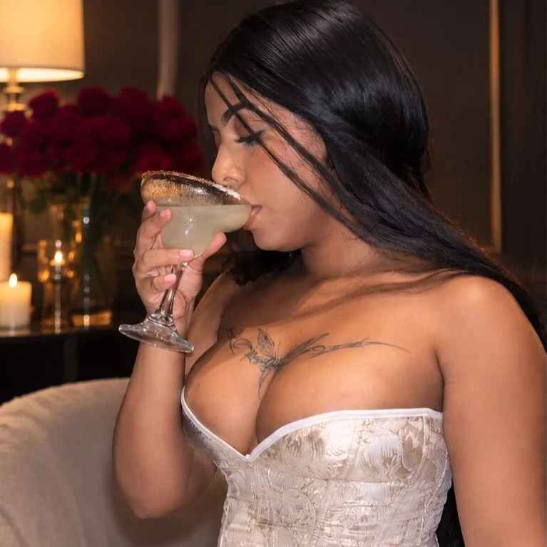 Alika01