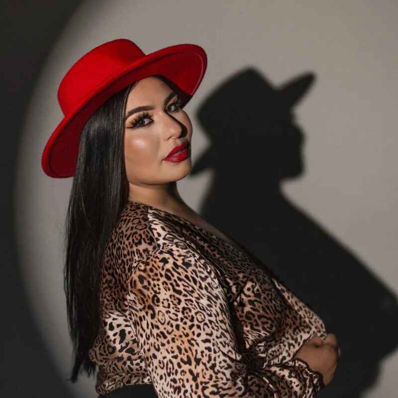 Amanda-Cruz