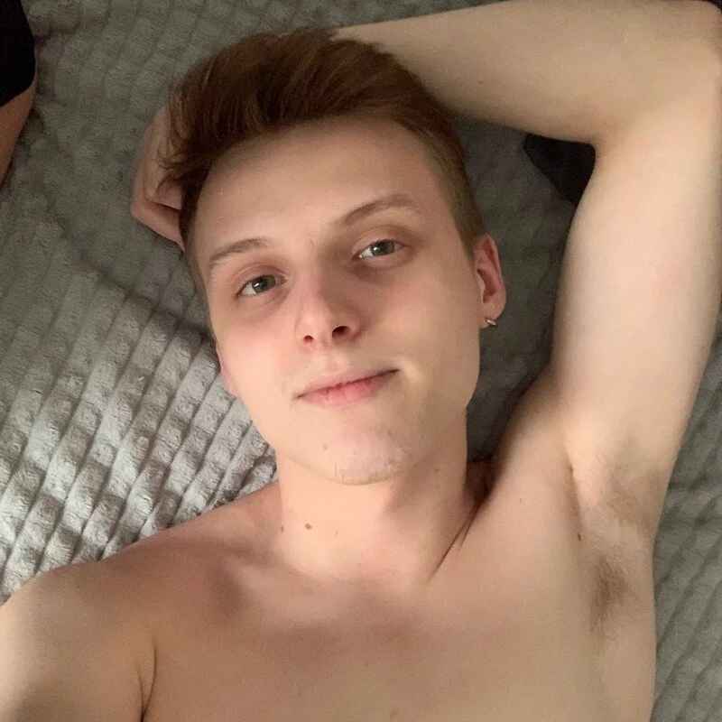Hey_Chrisss
