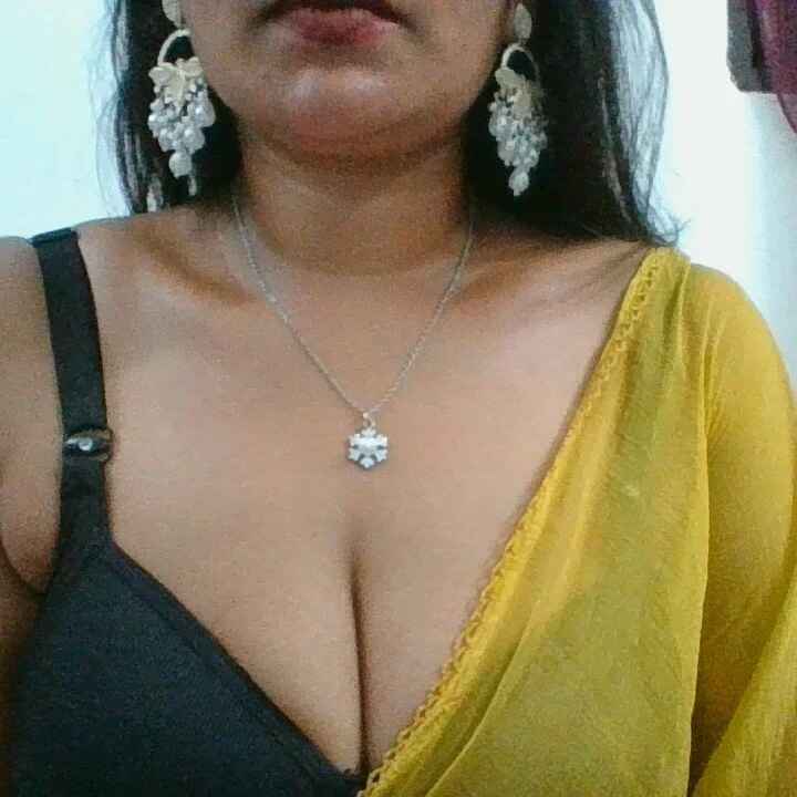 sexy_Shanaya01