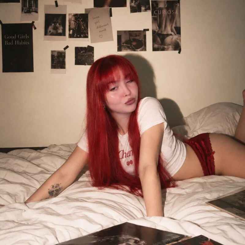 Hyuna_Flowers