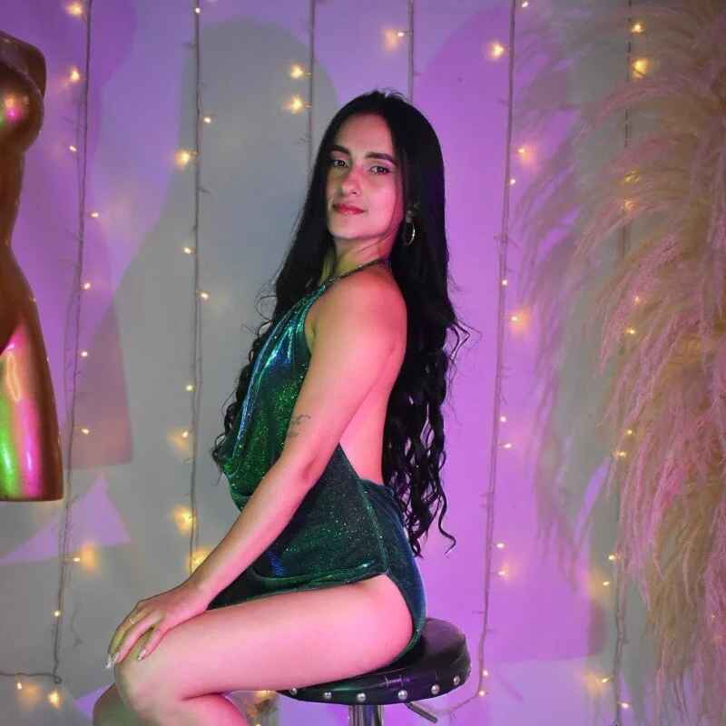 alana_greey_