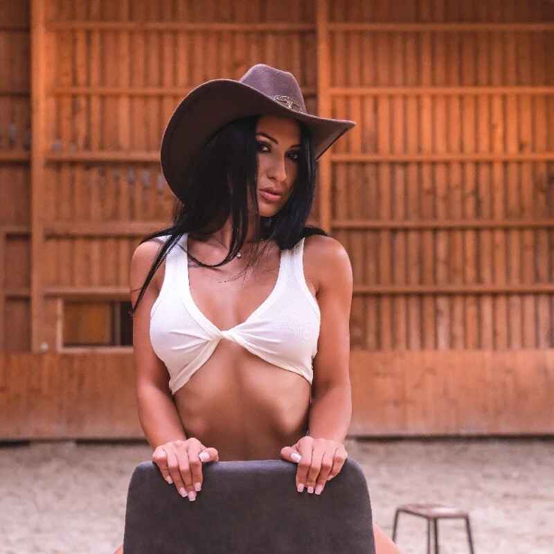NikkiStarX