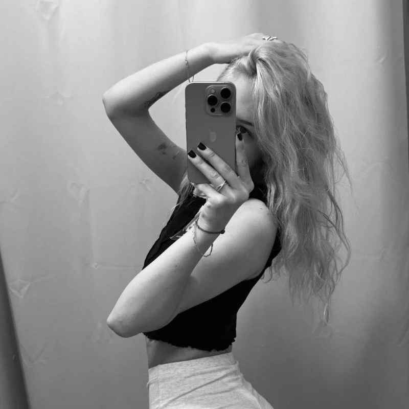 blondemuse_