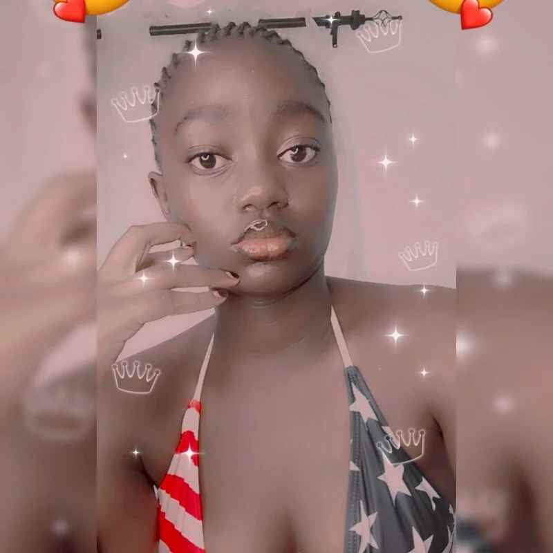 Petite_gyal