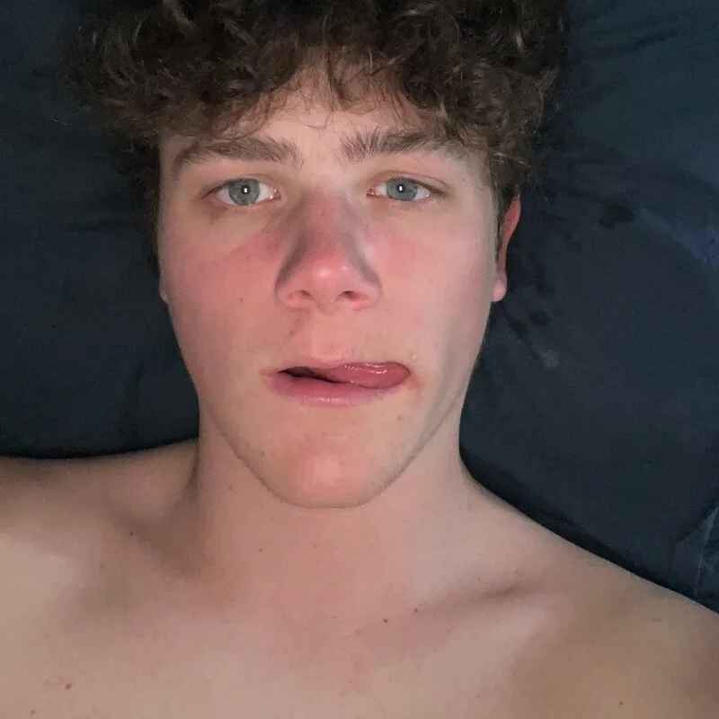 uncut_twink