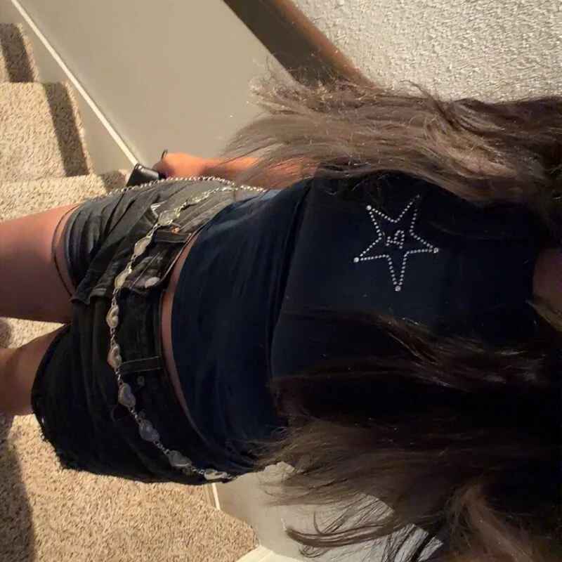 Nikkiloves14