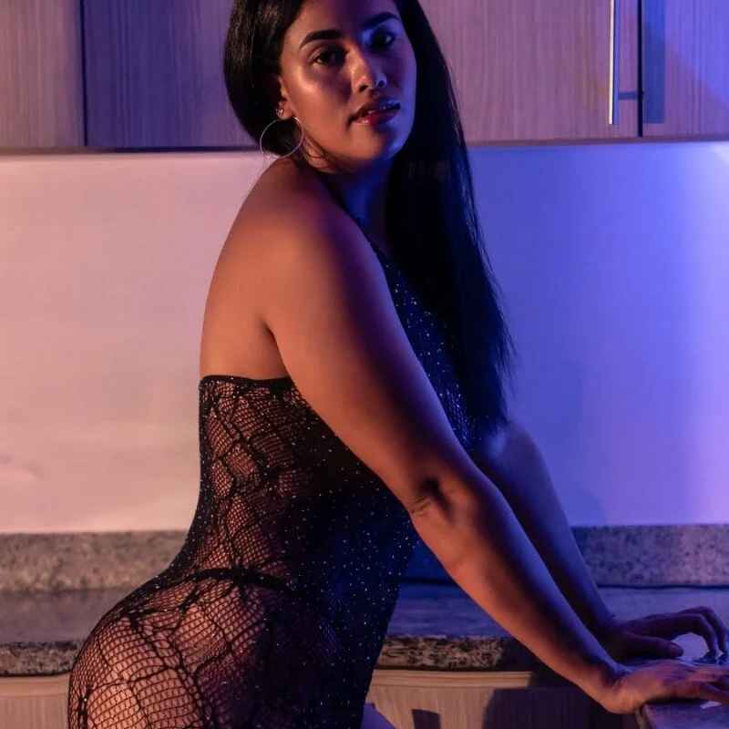 scarlet_pielcanela
